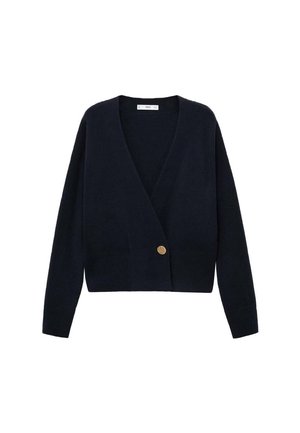 Marineblauwe cardigan van zacht breimateriaal. Beschikt over een sjaalkraag, lange mouwen en een enkele goudkleurige knop op de taille.