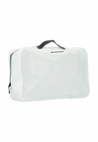 Bolsa de viaje blanca translúcida con un mango negro, cierre de cremallera y el logo de Mammut en la parte frontal. Fabricada con un material flexible y duradero.