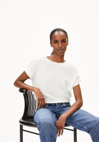 ARMEDANGELS IDAARA - T-shirt basic - white