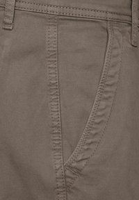 Thumbnail Image 5