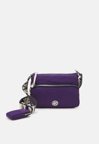 Unselected, purple