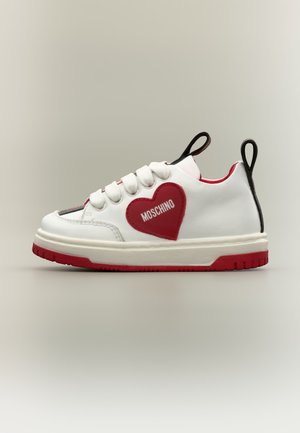 MOSCHINO, UNISEX - Baskets basses - white/black/red