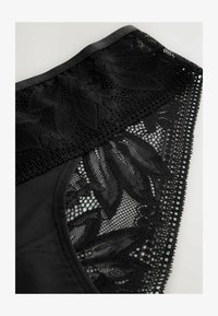 Selected, black