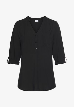 Schwarze Bluse mit V-Ausschnitt, Knopfverschluss und einer Brusttasche. Kurze, umgeschlagene Ärmel und leichtes Material. Glatte Textur mit subtiler Helligkeit.