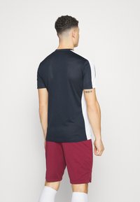 Nike Performance TOP  - Spordi T-särk - obsidian/white