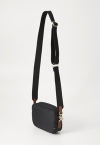Tommy Hilfiger POPETTE - Kameralaukku - black