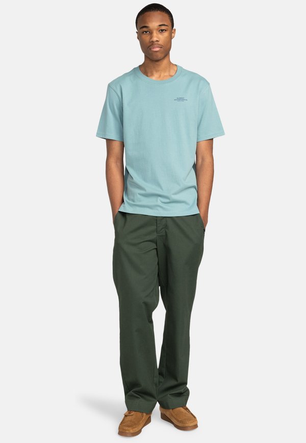 Basic T-shirt - bkw4