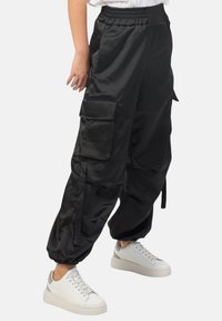 Disclaimer Pantaloni cargo - nero