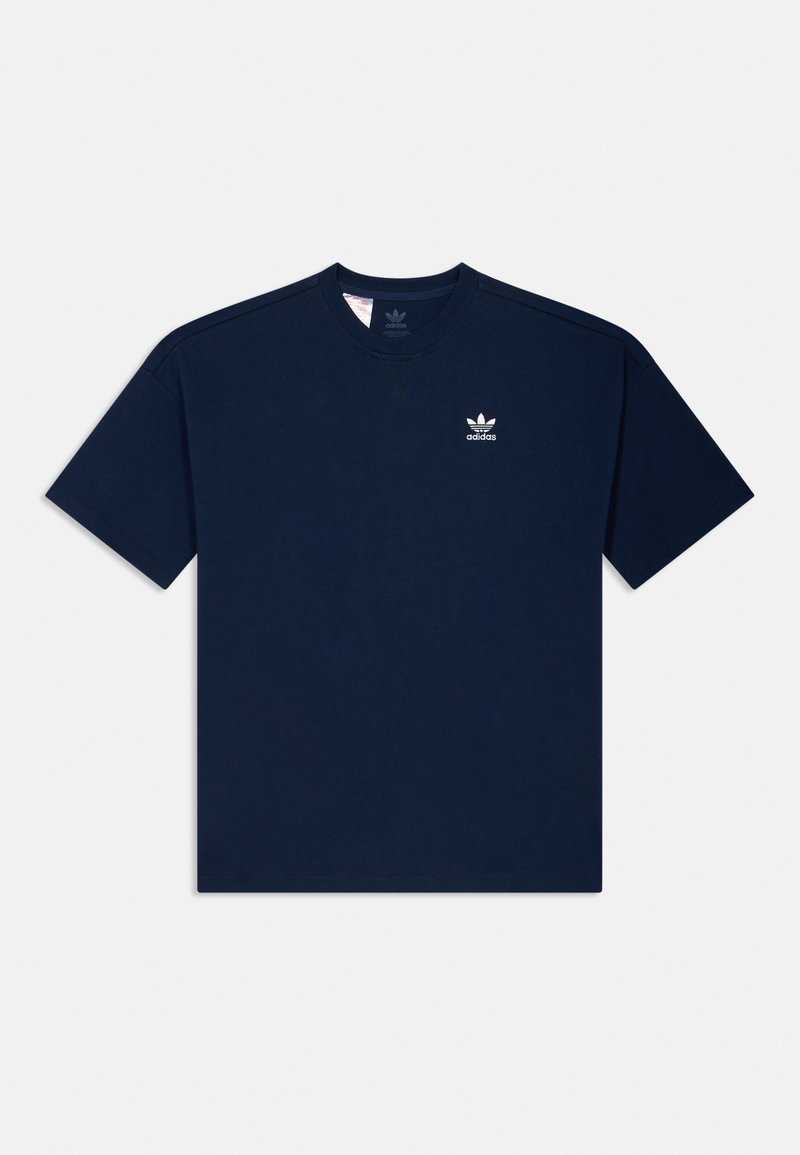 Tamnoplava pamučna majica s okruglim izrezom, kratkim rukavima i malim bijelim Adidas logotipom na prsima. Glatka tekstura, standardni kroj.