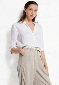 Wunderwerk CONTEMPORARY - Button-down blouse - white