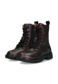 Botas negras y metálicas de arcoíris con cordones, con un upper texturizado, suela de goma resistente y cordones negros. Presentan una lengüeta en el talón.