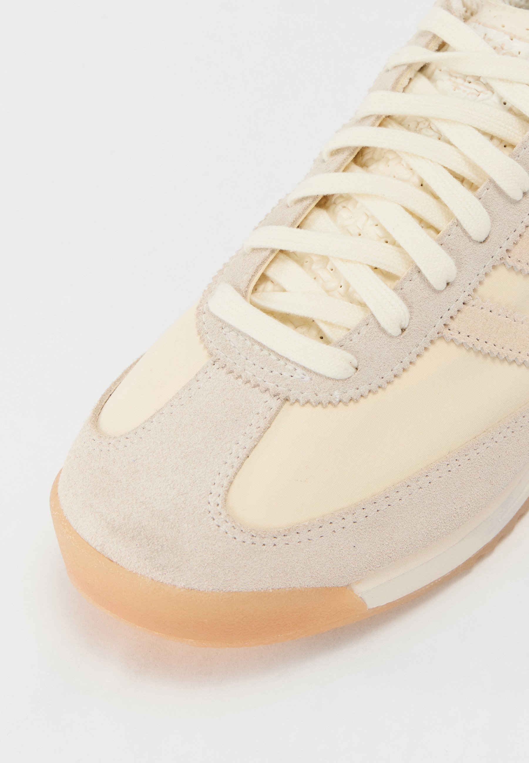 adidas originals sl 72 trainers in off white