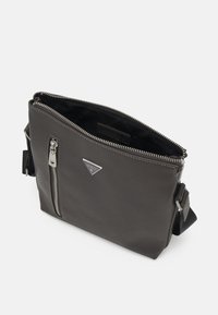 Guess CERTOSA UNISEX - Taška s příčným popruhem - grey