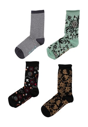 Quatre paires de chaussettes : rayées grises, florales menthe, noires avec des motifs colorés et noires avec des motifs botaniques dorés. Matériau en mélange de coton.