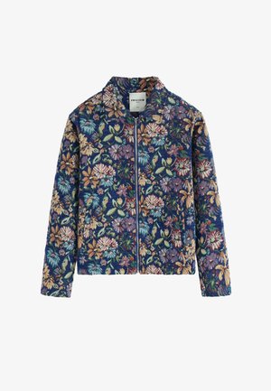 Veste zippée avec un motif floral multicolore sur fond bleu foncé, dotée d'un col montant et de manches longues.
