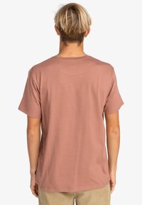 Billabong ARCH CREW SS - T-shirts basic - rew