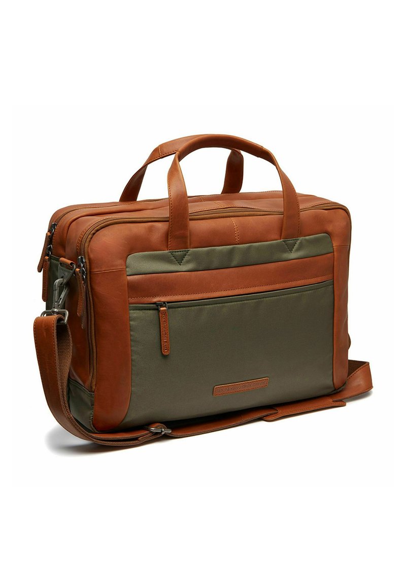 Braune Leder- und grüne Canvas-Tasche mit doppelten Handgriffen, verstellbarem Schultergurt, vorderer Reißverschlusstasche und glatter Oberfläche. Rechteckige Form.