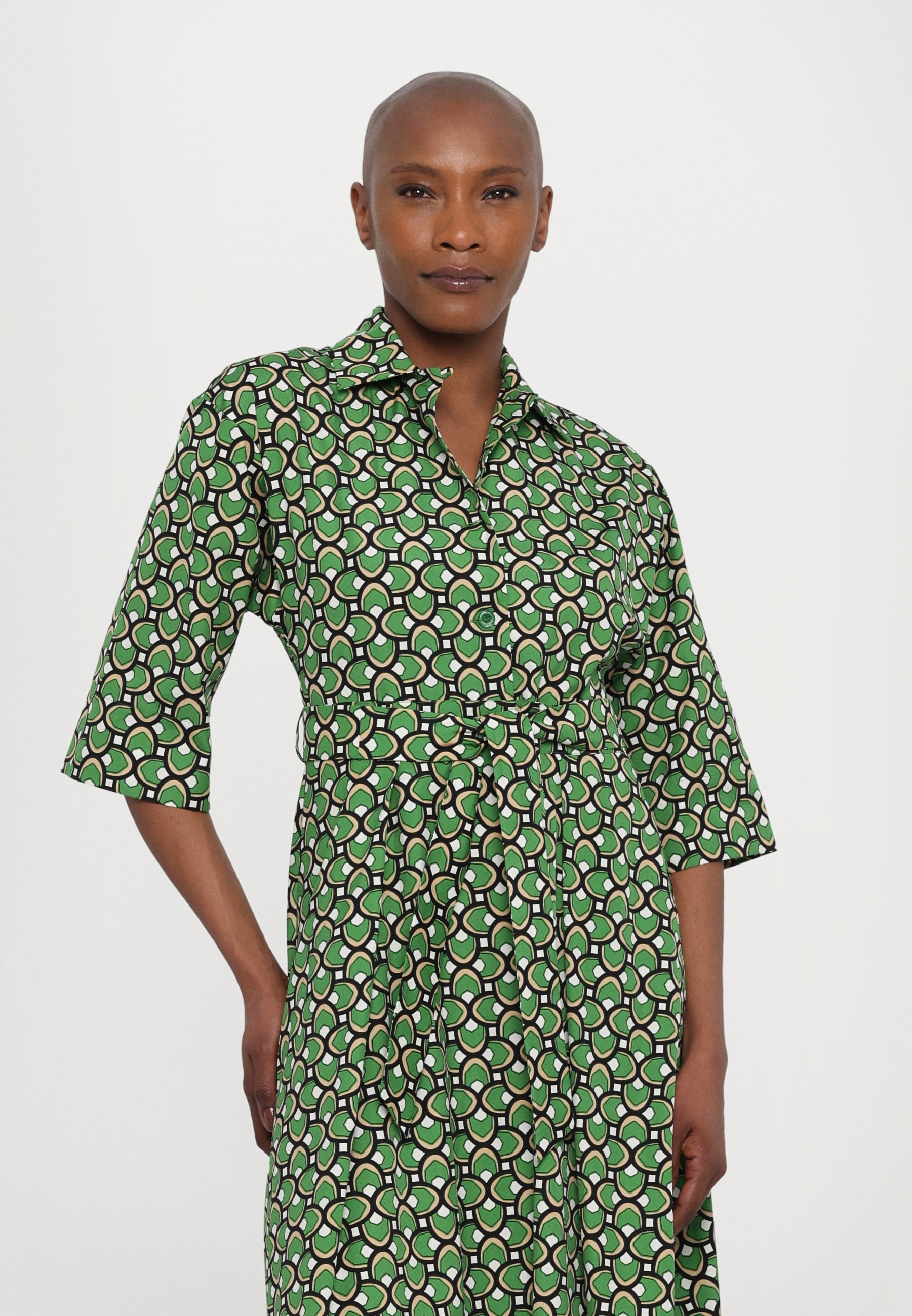 Weekend MaxMara VARENNA パターン柄 シャツ ドレス 関税送料込 WEEKEND MaxMara VARENNA - Shirt dress - green - Zalando