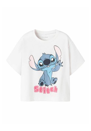Valge puuvillane T-särk lühikese, lõdva lõikega, millel on sinine multifilmi tegelane Stitch ja allpool roosade tähtedega tekst "Stitch".