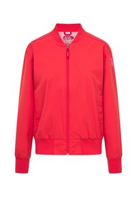 Röd bomberjacka med dragkedja fram, ribbad manschett och nederkant. Tillverkad av slätt tyg, har en logotyp på ärmen och mönstrad foder.