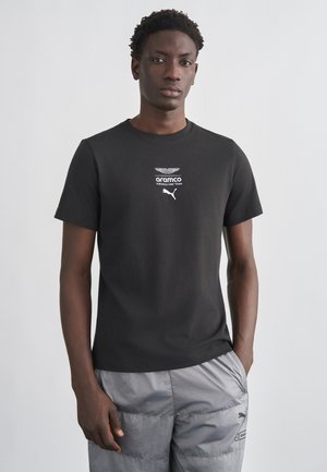 AMF1 ESSENTIAL LOGO TEE REGULAR - Trükipildiga T-särk - black