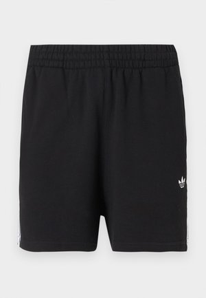 Μαύρο αθλητικό σορτς με ελαστική μέση, μικρό λευκό λογότυπο Adidas trefoil στο αριστερό πόδι και λευκές ρίγες στα πλαϊνά.