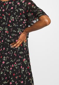 Dorothy Perkins Denní šaty - black