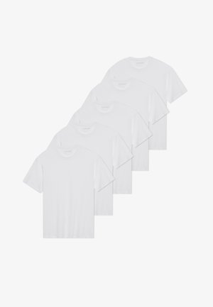 Biele bavlnené tričká v balení po piatich, s krátkymi rukávmi, kruhovým výstrihom a hladkou textúrou s jednoduchým dizajnom.