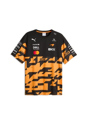 Maillot de course noir et orange à motif géométrique, avec les logos de Puma et de plusieurs sponsors incluant Dell, Android, Cisco et Mastercard.