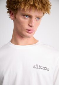 Ellesse QUINZANO - Hosszú ujjú felső - white