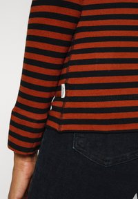 Marc O'Polo DENIM LONGSLEEVE ROUNDNECK - Camisola de manga comprida - multi/black
