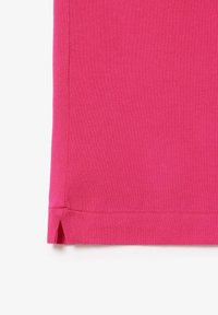 Lacoste Piké - rose fushia sqi