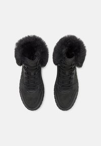 bugatti Augsti sporta apavi - black