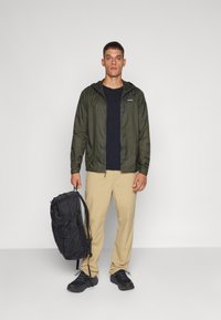 Patagonia HOUDINI  - Vindjakke - pine needle green