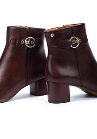 Pikolinos CALAFAT - Korte laarzen - dark brown
