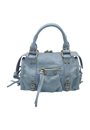 Sac à main en cuir bleu clair avec deux poignées, poche zippée à l'avant, boucles décoratives et détails en rivets en laiton.