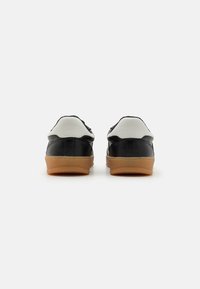Madden Girl GIIA - Sportcipő - black