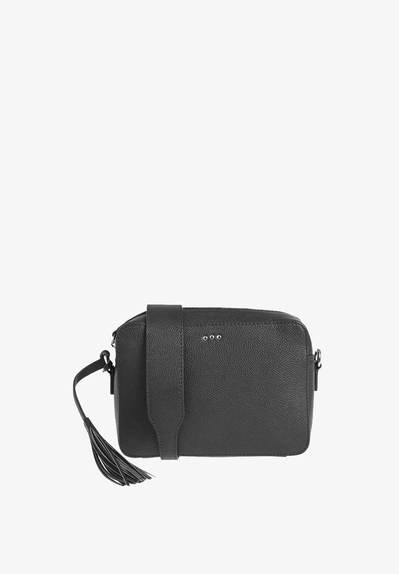 Sac à bandoulière en cuir noir texturé avec une large sangle et un détail de pompon sur la tirette, présentant trois petits rivets en métal à l'avant.