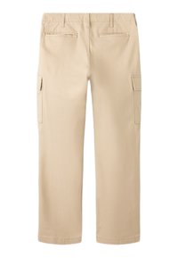 Beige cargobukser med to sidelommer og to baklommer, laget av et robust stoff. Rett ben-design uten synlige mønstre.