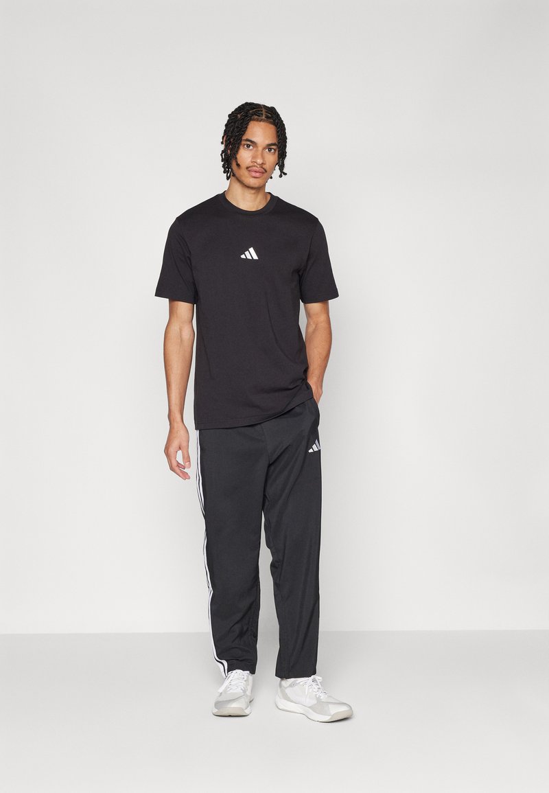 Pantalones deportivos
