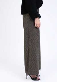 AN'GE PAMELO - Pantalon classique - vert