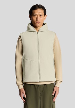 Lys grå ærmeløs vest med hætte, der har en frontlynlås og sidelommer, lavet af glat, let materiale.