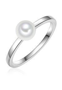 Sølvring med en enkelt hvid perle. Ringen er slank og rund med en poleret finish, der fremhæver et minimalistisk design.