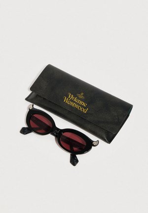 Κατάταξη 14: Vivienne Westwood - Γυαλιά ηλίου