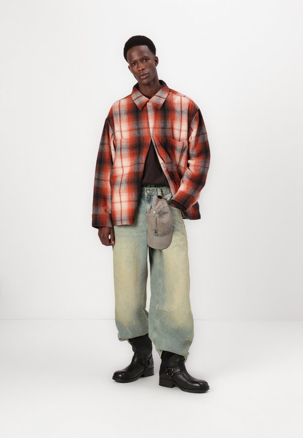 PORTOLA CHORE UNISEX - Summer jacket - anatase picante3