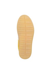 Schuhsohle mit einem strukturierten Gummidesign in Gelb und einem gemusterten Grip. Der Rand hat ein glattes Finish und dezente Markenkennzeichnung.