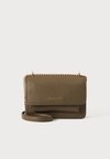 CLAIRE SM XBODY - Τσάντα χιαστί - brown