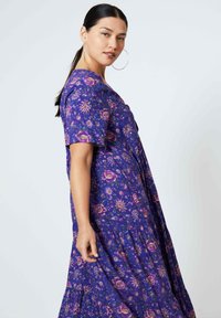 Jean Marc Philippe EN FIBRANNE IMPRIMÉE - Maxi-jurk - violet