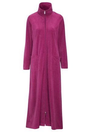 Fuchsia langer Mantel aus weichem, plüschigem Stoff. Mit hohem Kragen, durchgehendem Reißverschluss und zwei Seitentaschen. Einfaches Design.