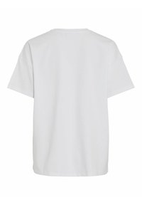 Camiseta blanca de manga corta con un corte holgado, escote redondo y textura de algodón suave. Diseño sin costuras, sin logotipos ni patrones visibles.